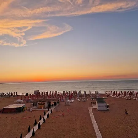 Vila Miraky Pe Plaja Belona Guest house