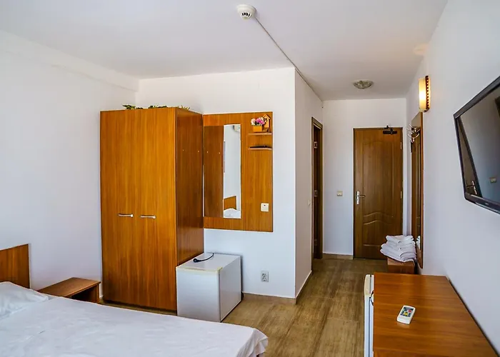 ゲストハウス Vila Miraky Pe Plaja Belona